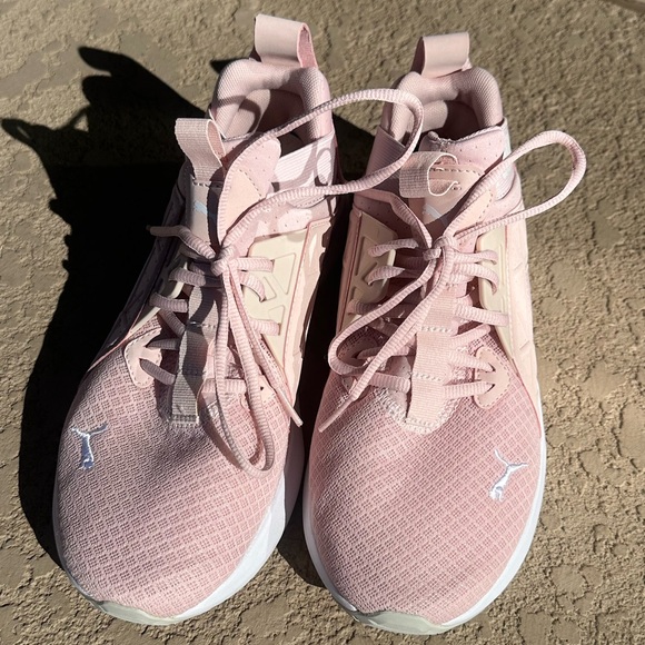 PUMA Women's Softride Enzo Nxt Running Shoe SIZE 9.5 Medium Width Soft Pink - Picture 8 of 11